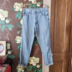 Vintage Bugle Boy Jeans 32x32 Light Wash Tapered Leg High Rise Classic 90s Denim